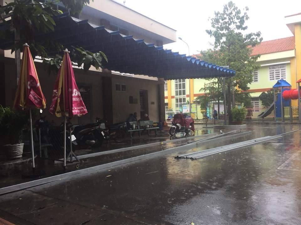 Chuyên cung cấp nhận in may ép vải bạt mái hiên mái xếp theo yêu cầu, gia công thay bạt mái che tại  đồng tháp