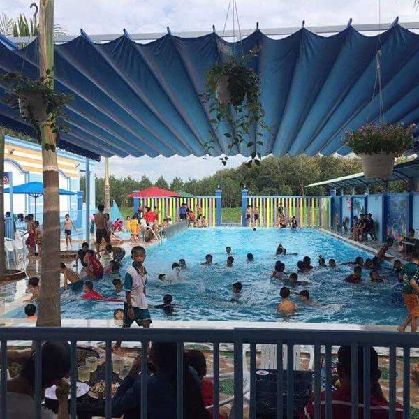 những mẫu mái che di động hồ bơi đẹp áp dụng được mọi diện tích lớn hay nhỏ