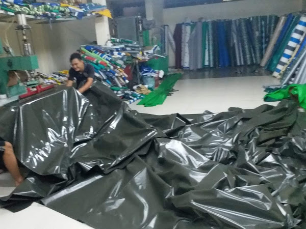 Chuyên cung cấp nhận in may ép vải bạt mái hiên mái xếp theo yêu cầu, gia công thay bạt mái che tại hà giang