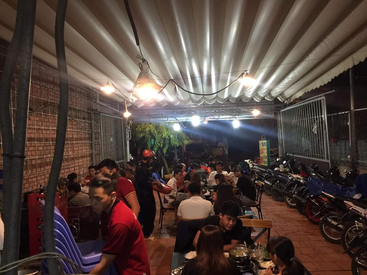 Chuyên cung cấp nhận in may ép vải bạt mái hiên mái xếp theo yêu cầu, gia công thay bạt mái che tại  pleiku gia lai