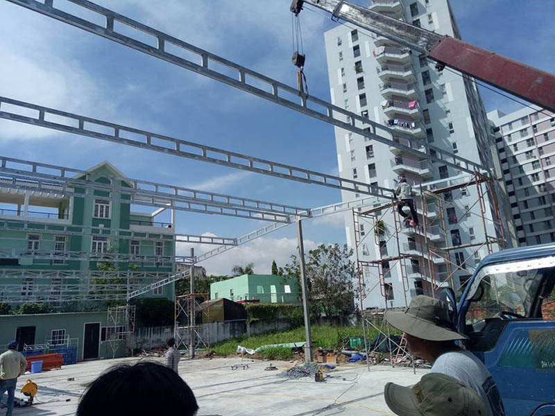 báo giá thiết kế lắp đặt mái che di động khu công ngiệp, mái xếp bạt kéo lượn sóng khu công nghiệp