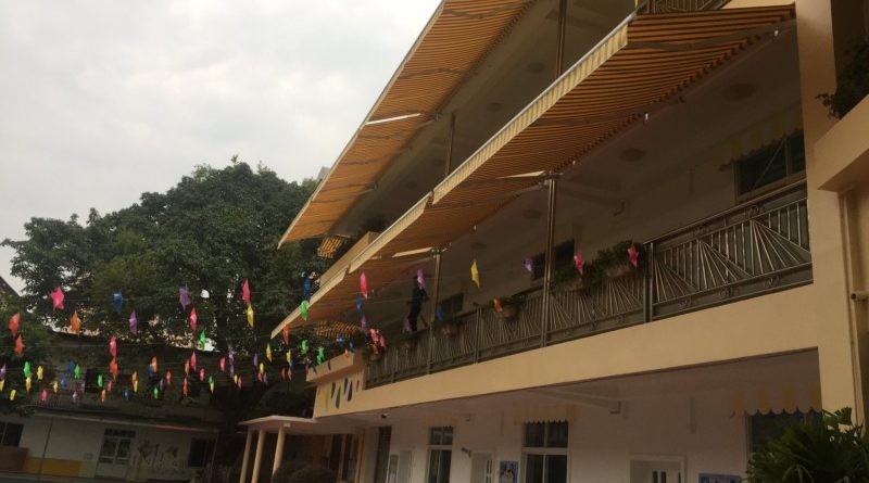 báo giá mái hiên di động tại tp đồng hới quảng bình . giá lắp đặt trọn gói mái che di động tại tp đồng hới