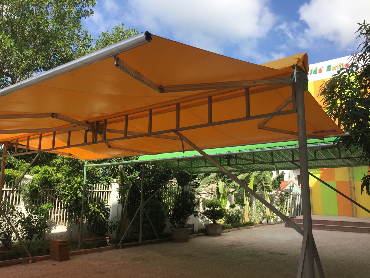 báo giá mái hiên di động tại tp phan rang tháp chàm ninh thuận. giá lắp đặt trọn gói mái che di động tại tp phan rang tháp chàm