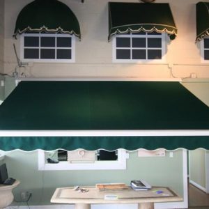 báo giá mái hiên di động tại tp điện biên phủ tỉnh điện biên. giá lắp đặt trọn gói mái che di động tại tp điện biên phủ