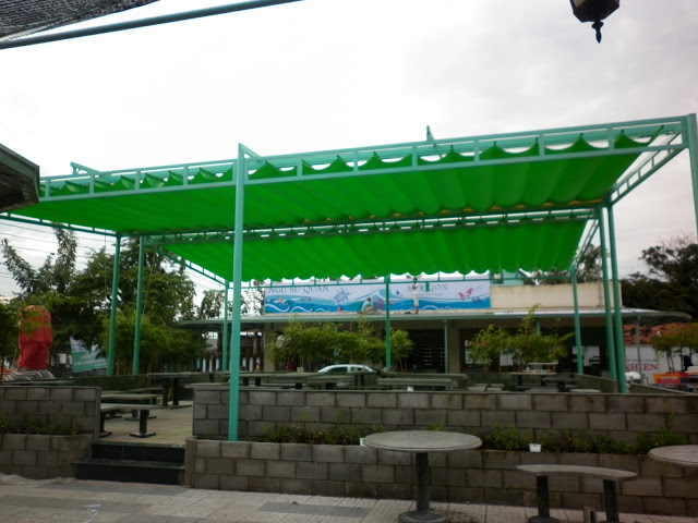 báo giá thiết kế lắp đặt mái che di động cửa hàng, mái xếp bạt kéo lượn sóng cửa hàng