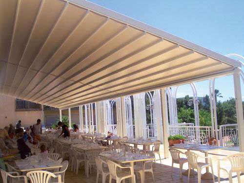 báo giá thiết kế lắp đặt mái che di động khu vui chơi, mái xếp bạt kéo lượn sóng khu vui chơi