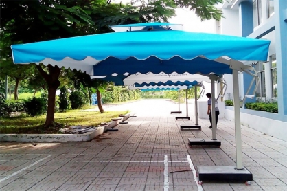 báo giá dù che nắng ngoài trời giá rẻ tại quận 2 tphcm, dù lệch tâm tại quận 2 mẫu đẹp