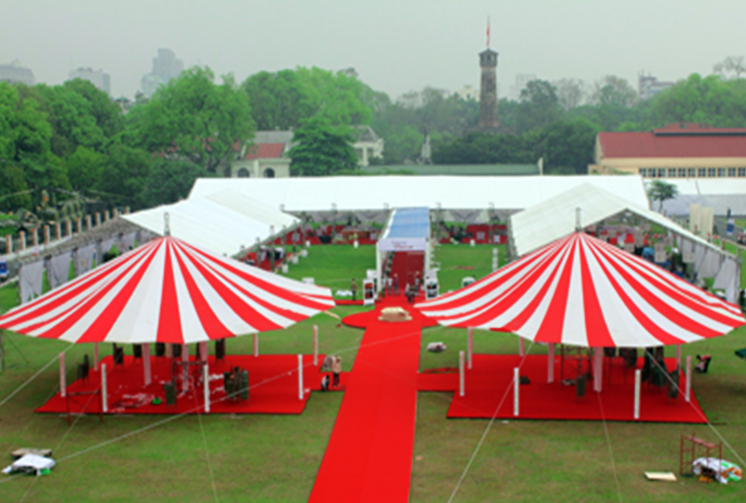 báo giá dù che nắng ngoài trời giá rẻ tại quận 2 tphcm, dù lệch tâm tại quận 2 mẫu đẹp