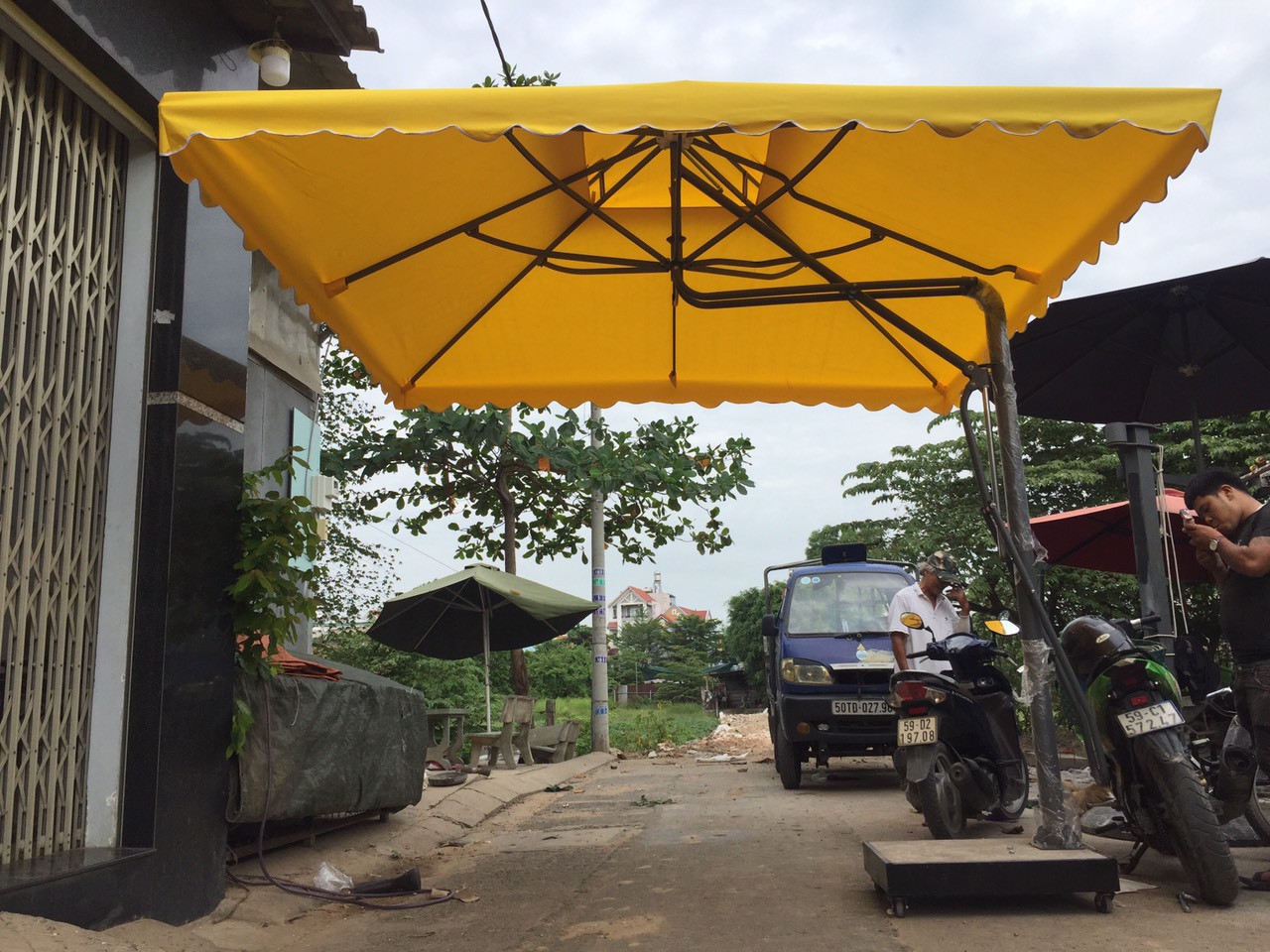 Bảng giá bán dù che nắng tại đồng nai bán dù lệch tâm giá rẻ tại đồng nai