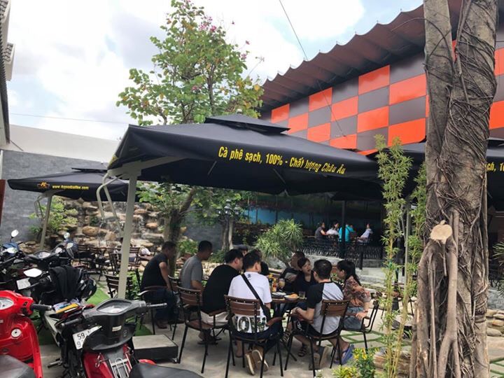 Bảng giá bán dù che nắng tại huyện phú giáo, bán dù lệch tâm giá rẻ tại huyện phú giáo bình dương